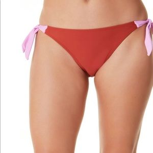 - NWT No Boundaries Colorblock Bikini bottom Juniors Large (11-13)